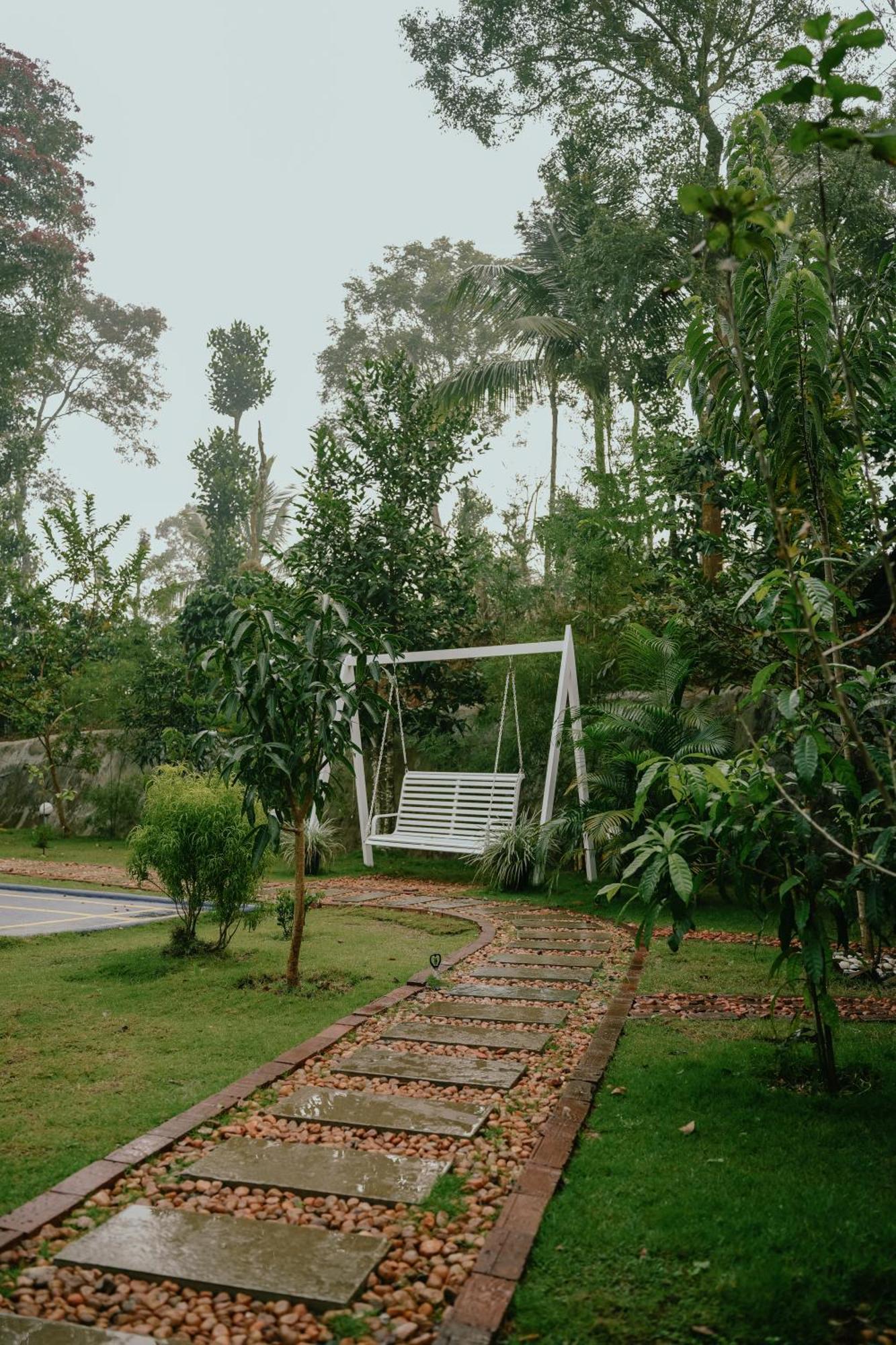 Haze Woods Resort Vaduvanchal Εξωτερικό φωτογραφία